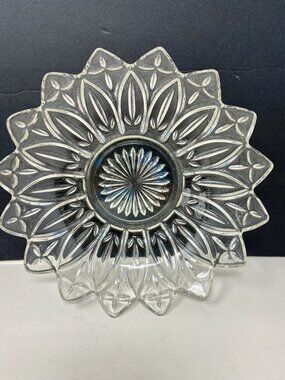 Vintage Federal Glass Clear Petal Sunflower Bowl 10”